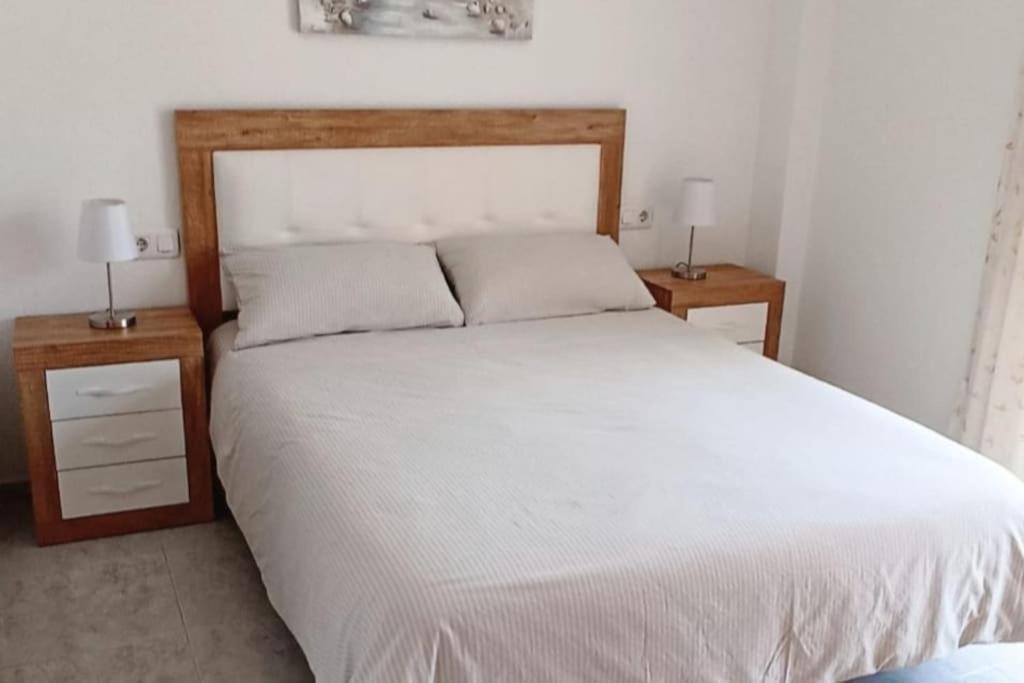 Apartamento Centrico En La Playa Con Piscina. Peniscola Bagian luar foto