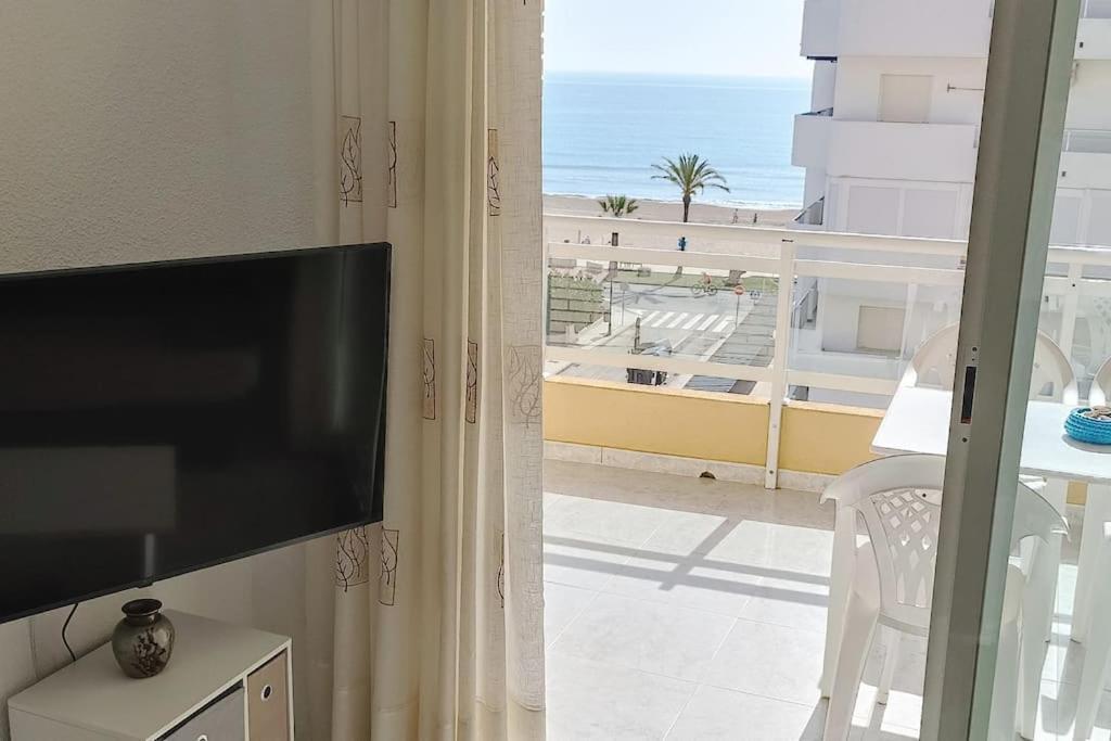 Apartamento Centrico En La Playa Con Piscina. Peniscola Bagian luar foto