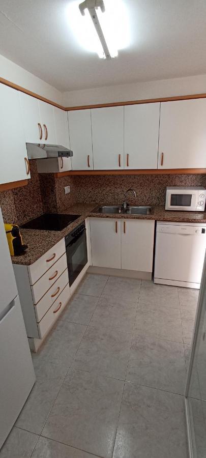 Apartamento Centrico En La Playa Con Piscina. Peniscola Bagian luar foto