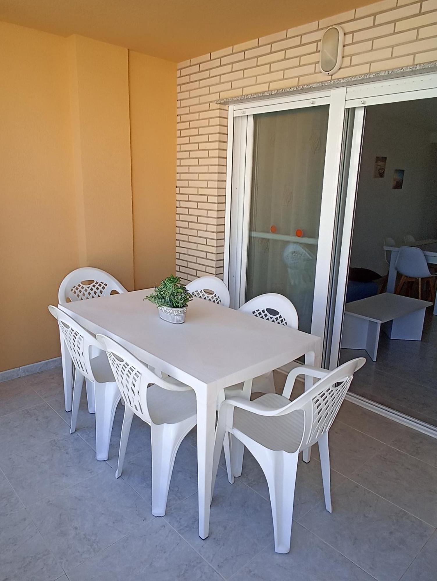Apartamento Centrico En La Playa Con Piscina. Peniscola Bagian luar foto